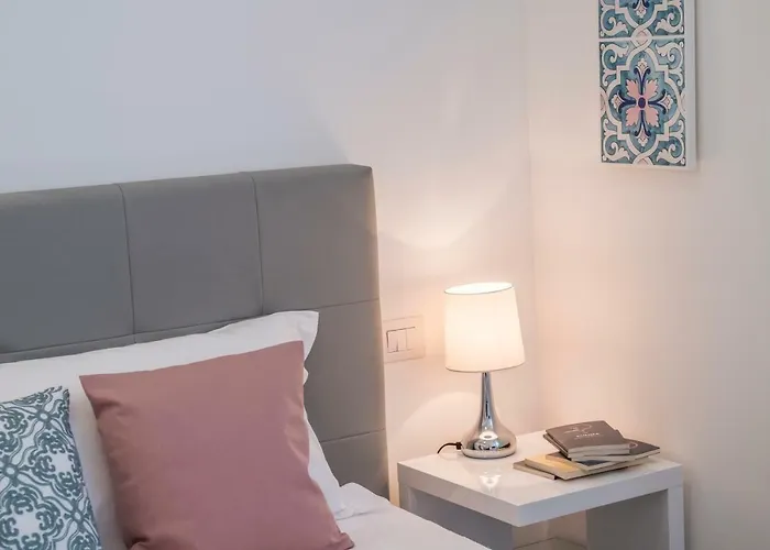 アパート Metahome Sorrento メタ