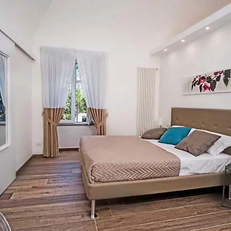 Metahome Sorrento Apartment